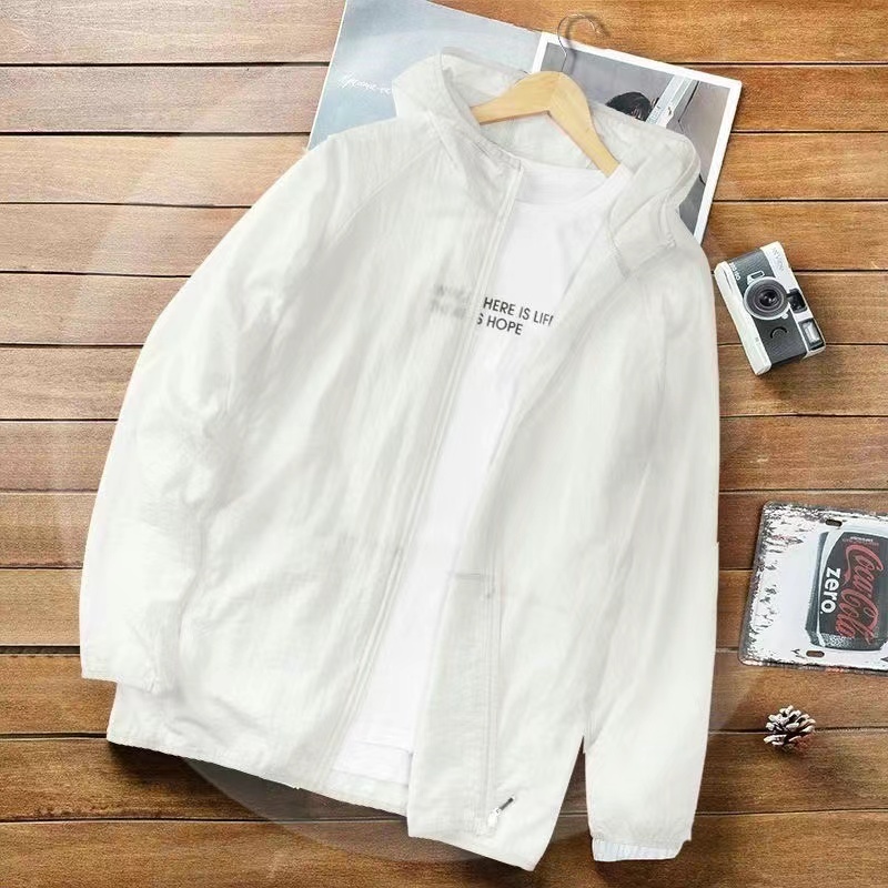 معطف خفيف الوزن واقي من الشمس  - مراجعة Running Gear Jacket وسعره